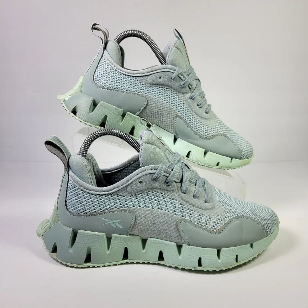 Reebok Women's Zig Dynamica Seaside Grey/Mist Running Shoes Sz 7.5 [HQ5864]